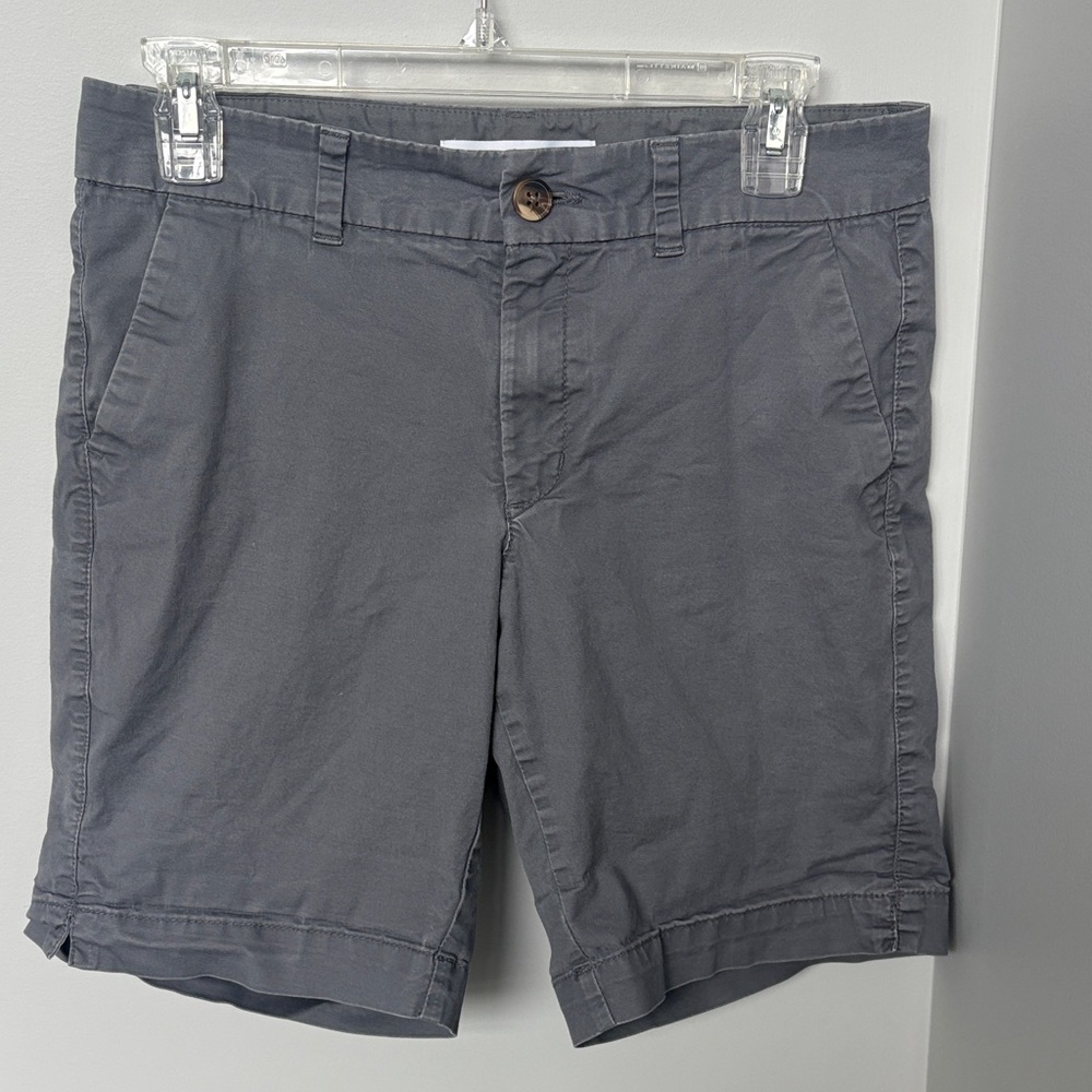 Old Navy Women’s Gray Flat Front Shorts
